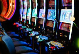 uus777slot live casino lobby game – meja baccarat, roulette, dan blackjack dengan dealer asli